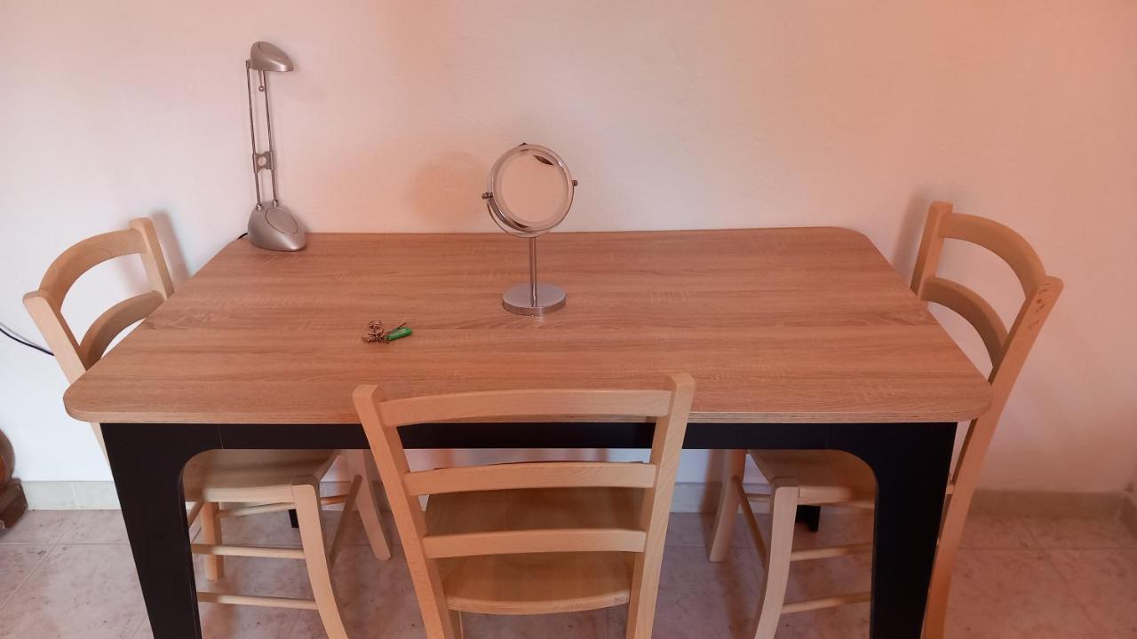 B&B Il Cortile Del Sole Olmedo Dış mekan fotoğraf